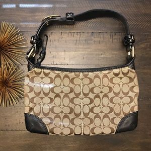 COACH Signature Zip Bleeker